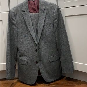 Express Grey Glen Plaid two piece suit. Like new!